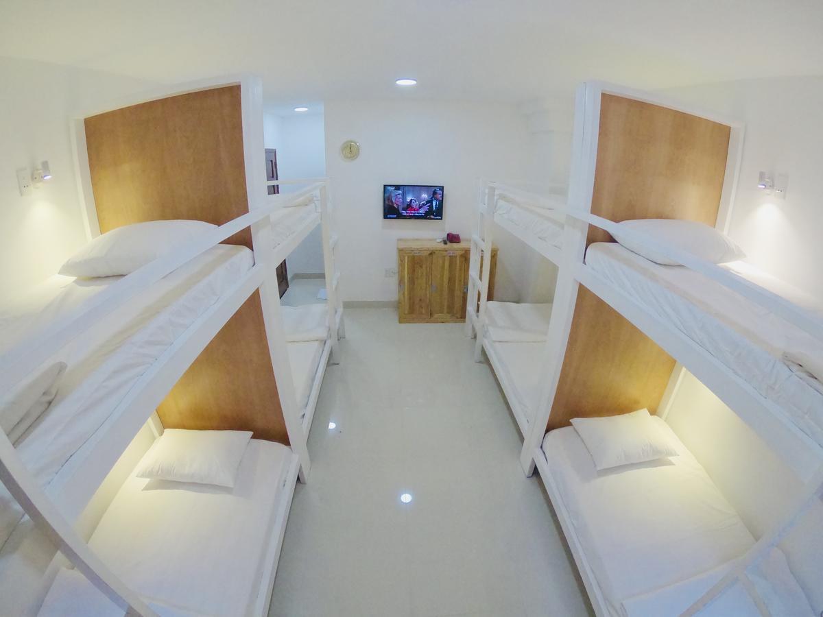 Phan Anh Hotel - Bui Vien Walking Street Хошимін Екстер'єр фото