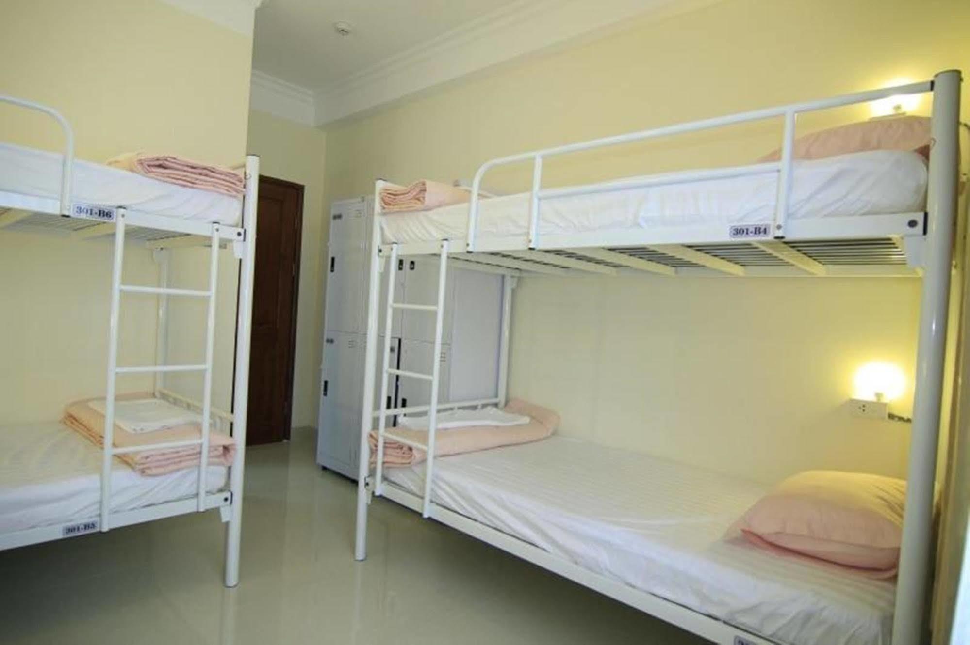 Phan Anh Hotel - Bui Vien Walking Street Хошимін Екстер'єр фото